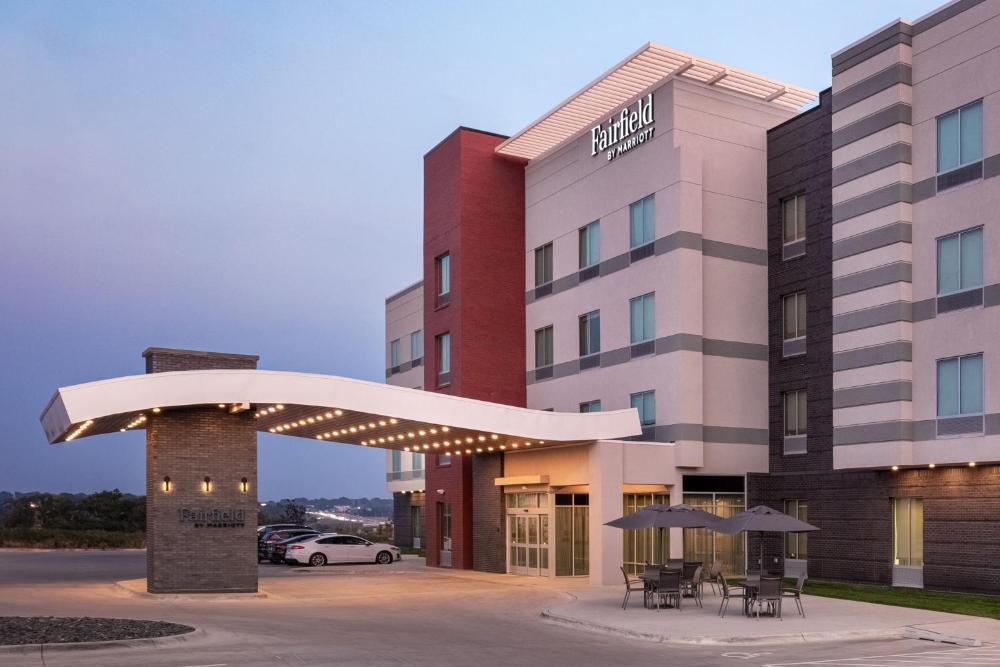 Fairfield by Marriott Inn & Suites Omaha at MH Landing